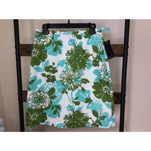 NWT Valerie Stevens floral beaded skirt size 8P
